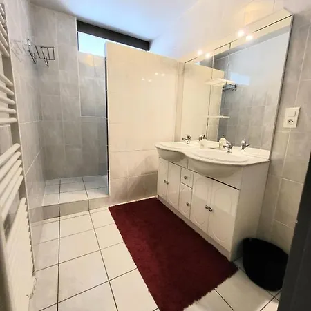 De Gabriel Apartment *